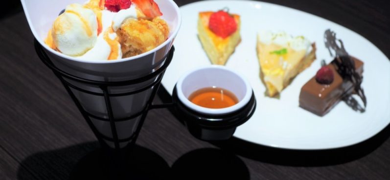 ザストリングス表参道, BAR&GRILLDUMBO,バー&グリルダンボ,表参道,デザートワゴン,パフェ,フォトジェニック,メロン,フレンチトースト