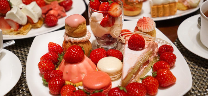 ヒルトン東京,『ストロベリー・プリマ』デザートビュッフェ,いちごビュッフェ