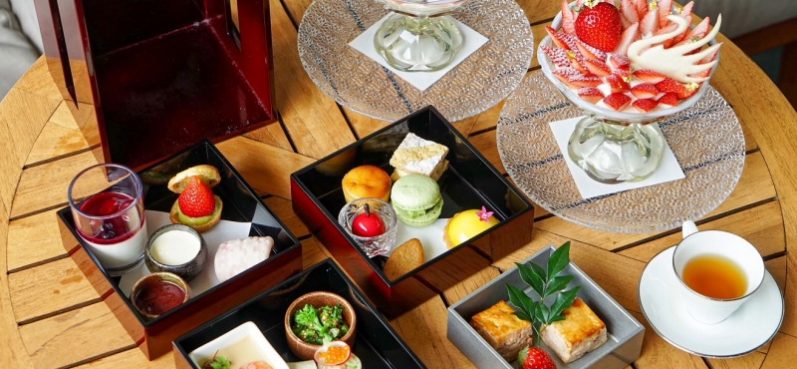 パレスホテル東京,春のアフタヌーンティー,3種の苺パフェ
