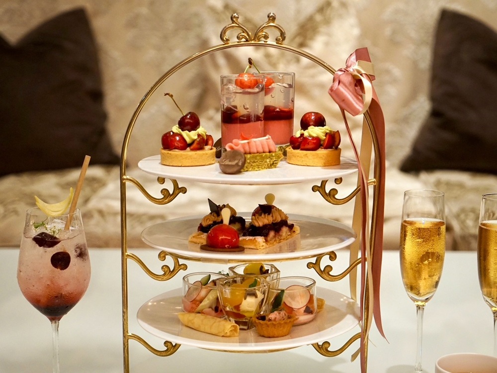 ホテル インターコンチネンタル 東京ベイのチェリーアフタヌーンティー with リンツチョコレート