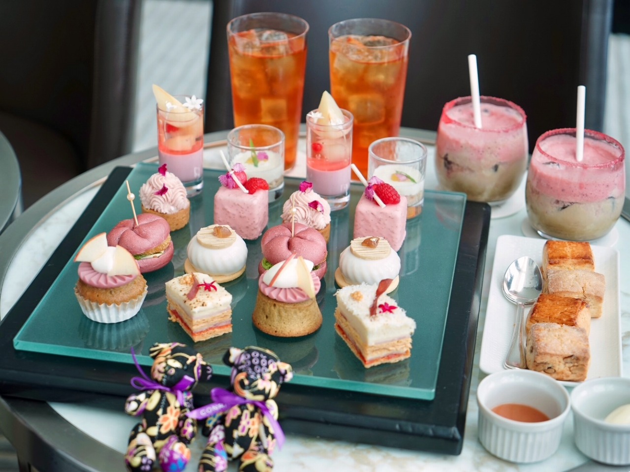 コンラッド東京のオータム・アフタヌーンティー “スイート・ハーベスト”