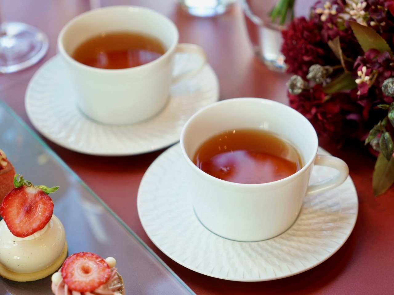 コンラッド東京のストロベリー・リュクス アフタヌーンティー