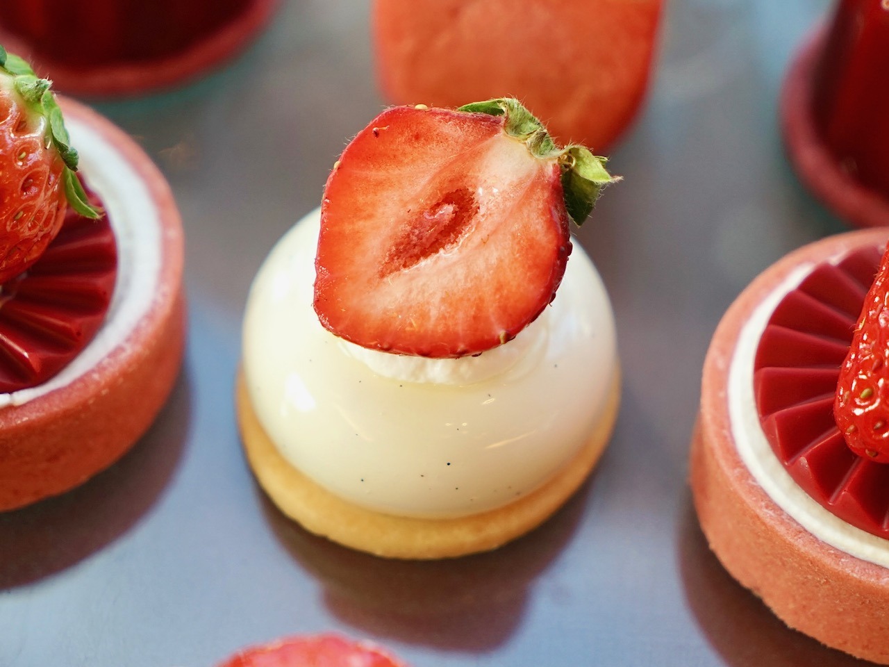 コンラッド東京のストロベリー・リュクス アフタヌーンティー