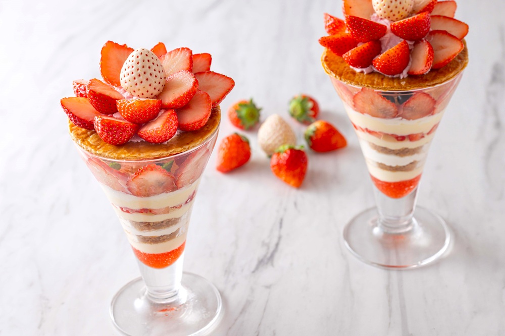 ザ・キャピトルホテル 東急のいちごパフェ
