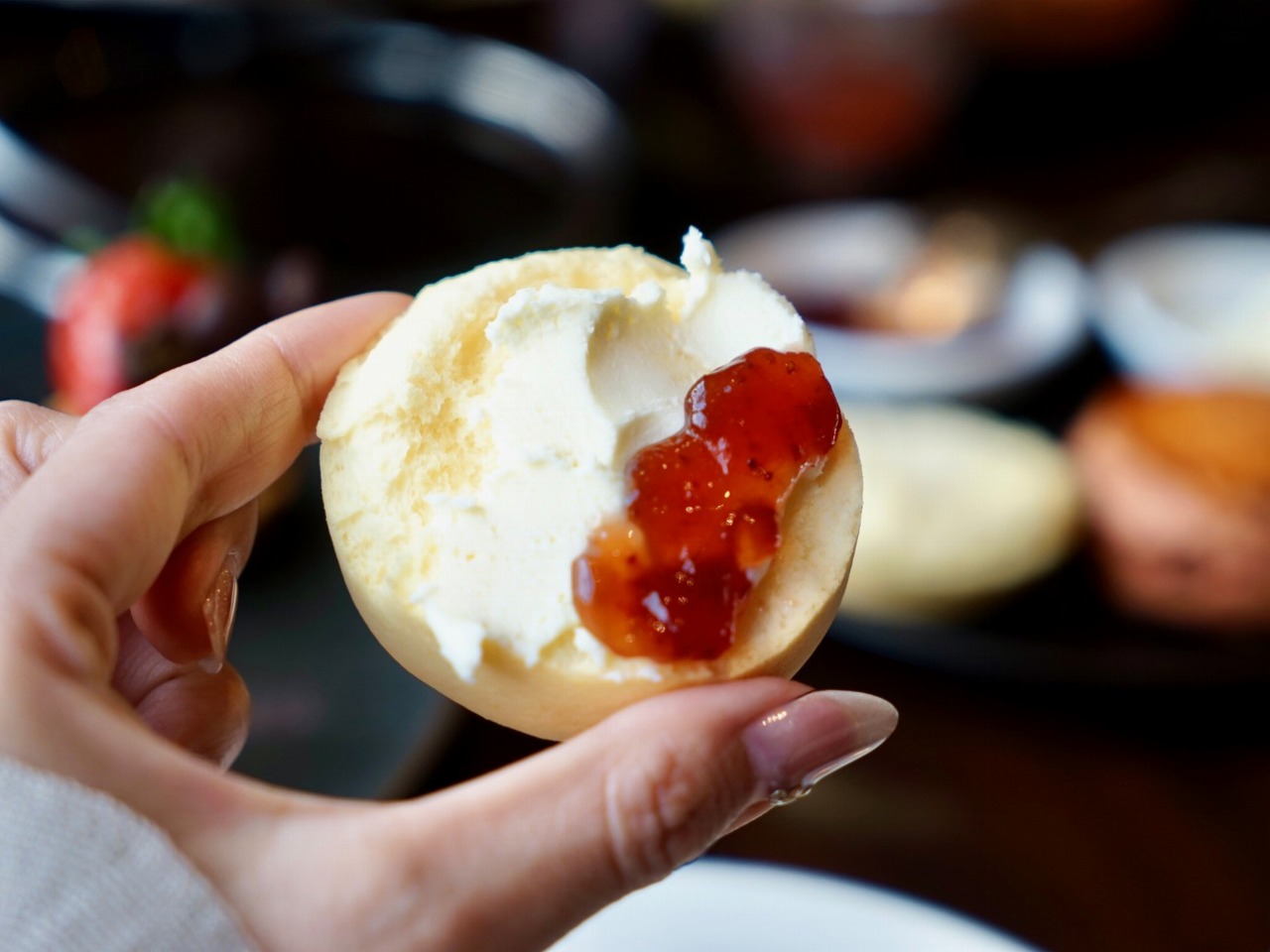 グランド ハイアット 東京のストロベリー&キャット アフタヌーンティー