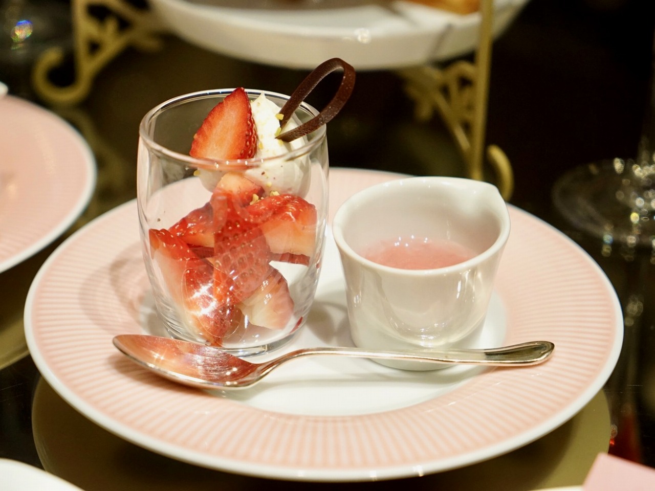 ホテル インターコンチネンタル 東京ベイのストロベリーブロッサムアフタヌーンティー