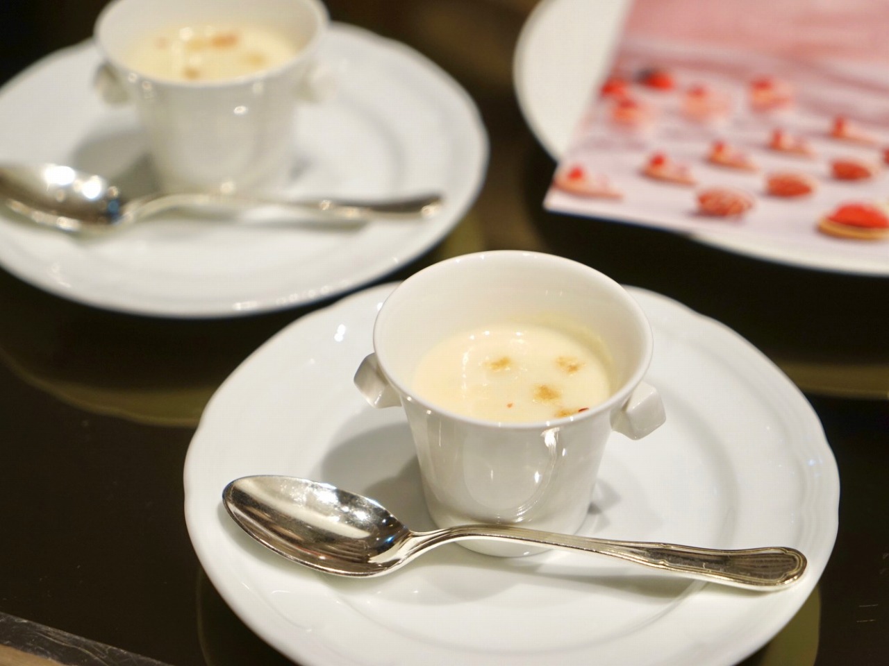 ホテル インターコンチネンタル 東京ベイのストロベリーブロッサムアフタヌーンティー